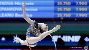 sr q raffaeli sofia ita ph simone ferraro sfa03555 copia